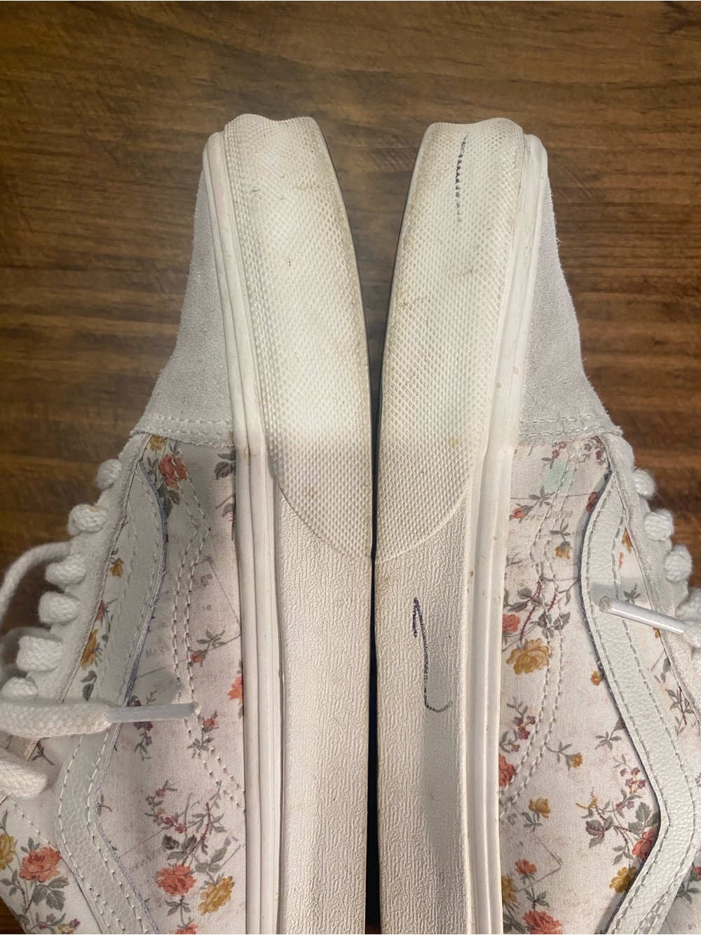 Vans - Classic Low-Top Floral Canvas, Light Grey Suede Sneakers - Womens size 8 - Picture 14 of 16